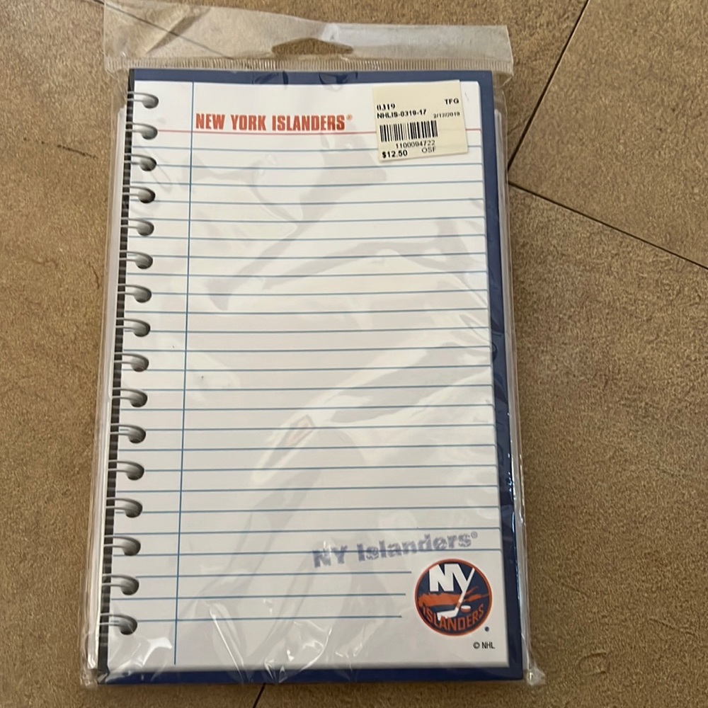 Stationary New York Islanders